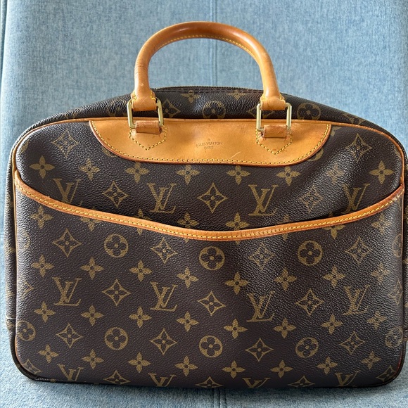 Louis Vuitton Deuville - Picture 1 of 13